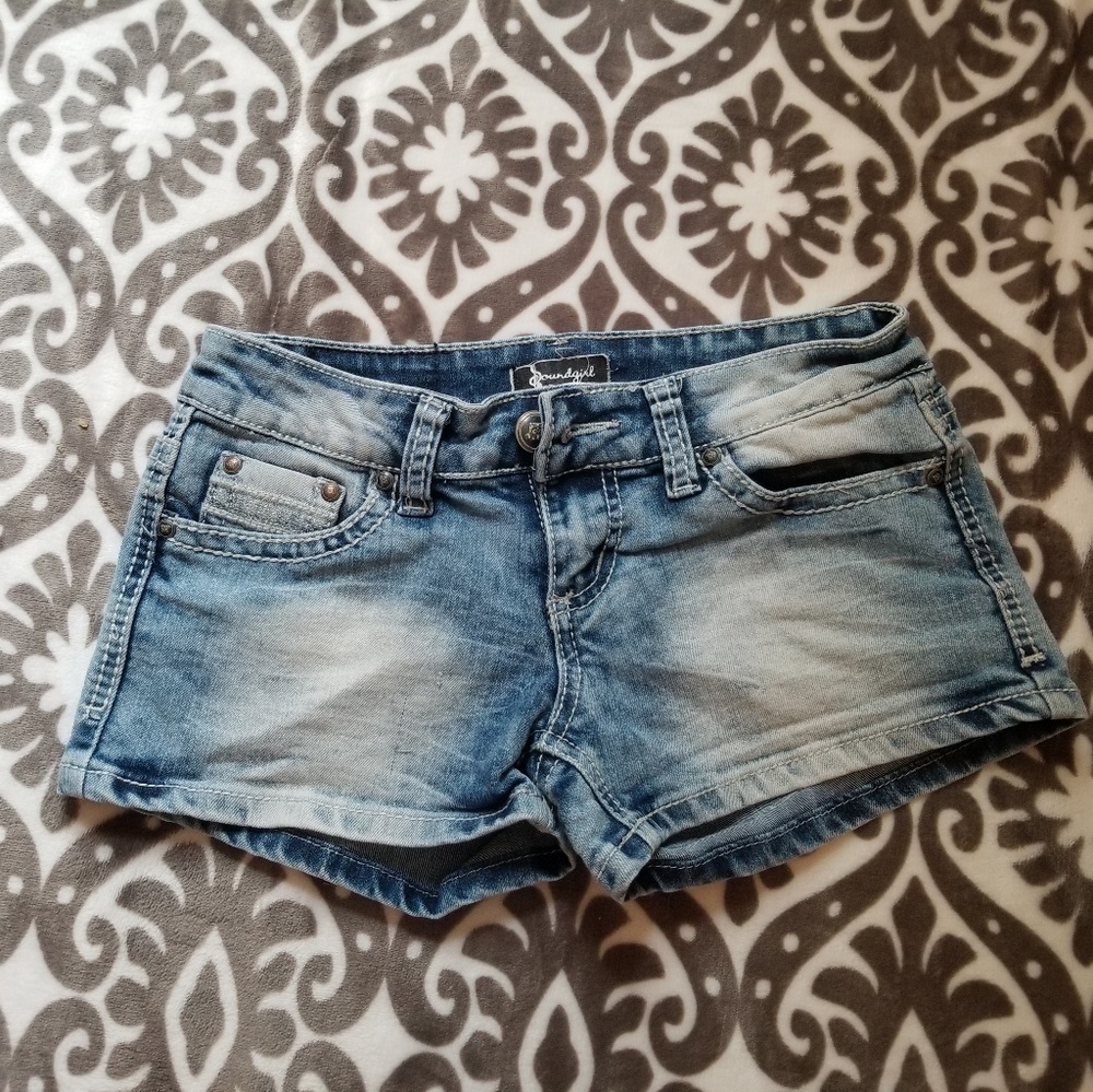 Soundgirl shorts!
